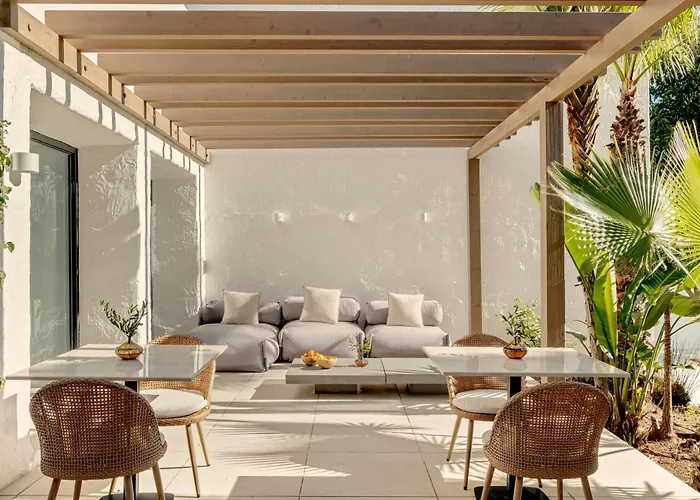 Anfitrión Villas&suites *